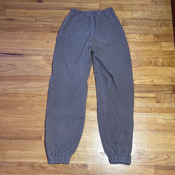 Brandy Melville brown sweatpants - Picture 2 of 2